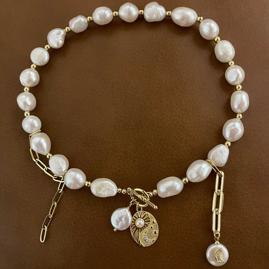 Luna Pearl Necklace