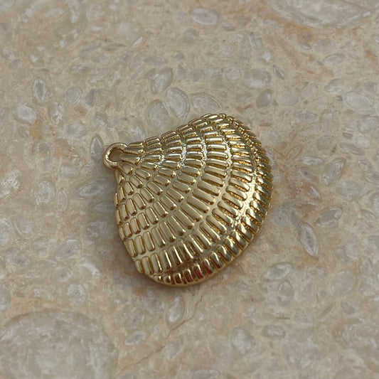 Clam Shell Pendant