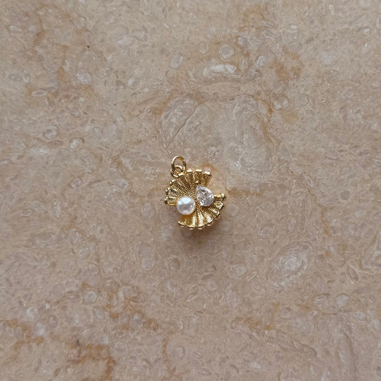 Clam Shell Pearl Pendant